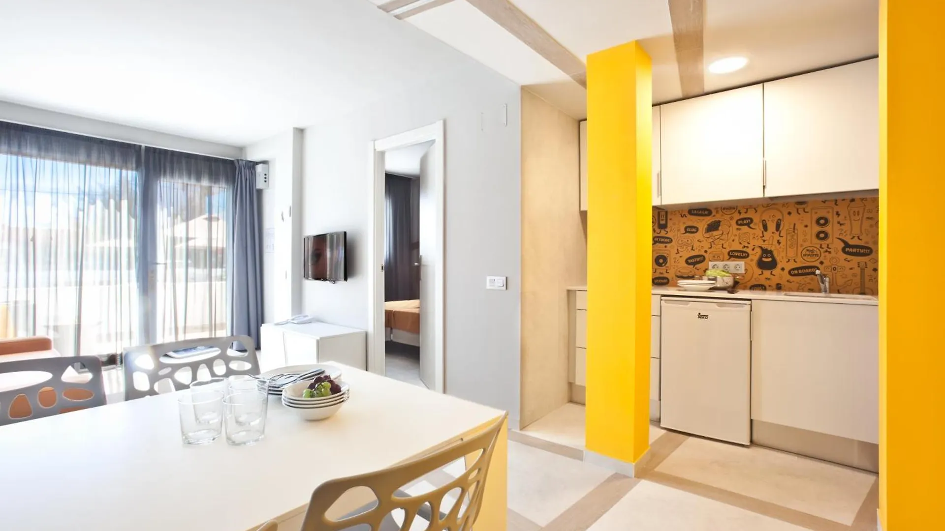 Ryans Ibiza Apartments - Only Adults 3*,  Spanien